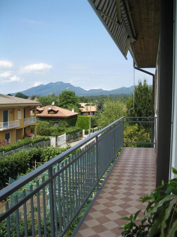 Malnate La Casa Dei Pini Bed & Breakfast エクステリア 写真